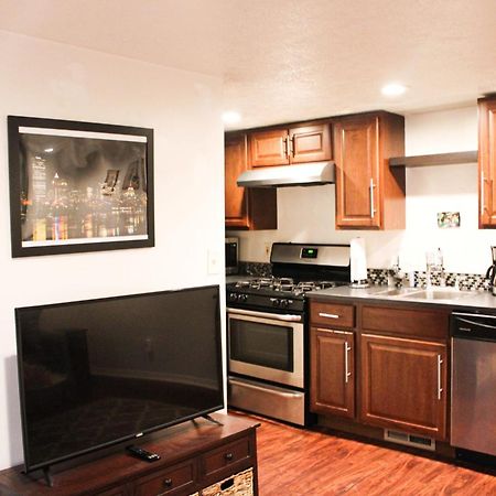 1 Bed Apt - Amazing Location 1 Block To Carson St Pittsburgh Eksteriør bilde